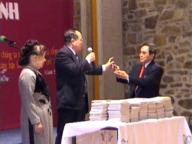 2002belgiumconf016.jpg